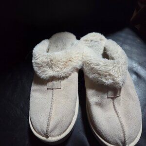 Women’s Joyspun Plush  Women's Slippers  Size 10